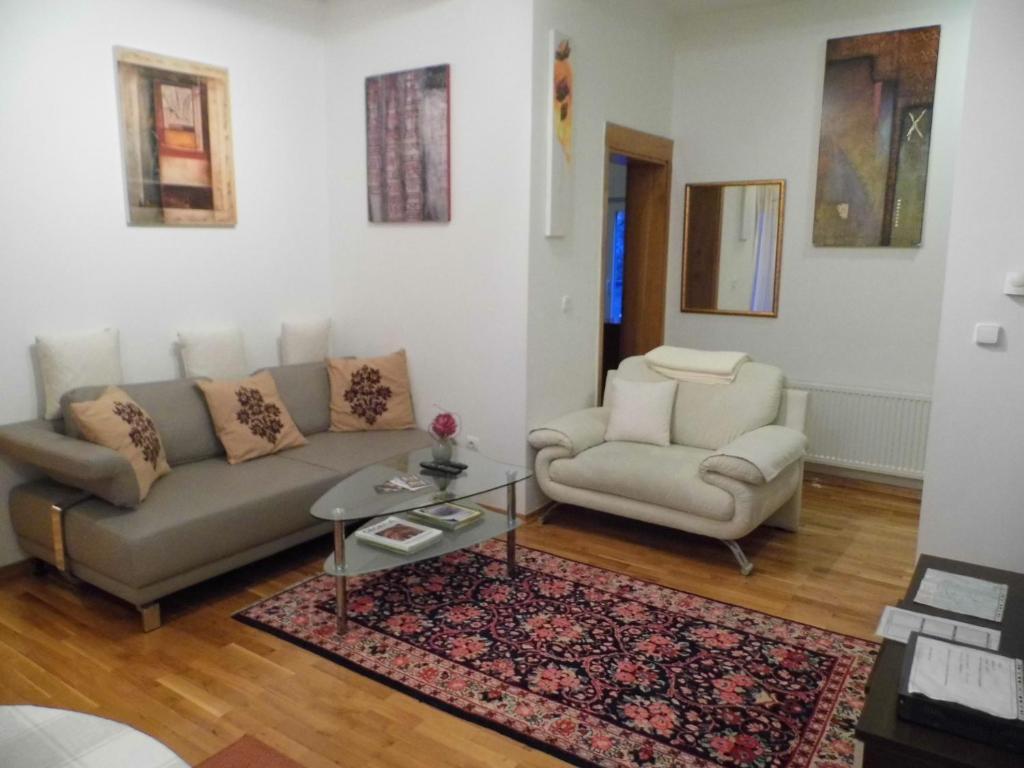 Apartments And Rooms Trsje 자그레브 외부 사진