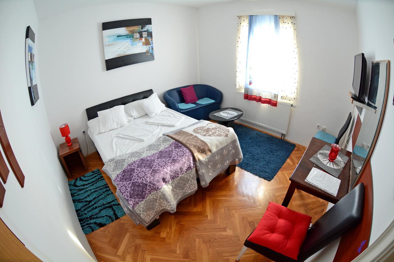 Apartments And Rooms Trsje 자그레브 외부 사진