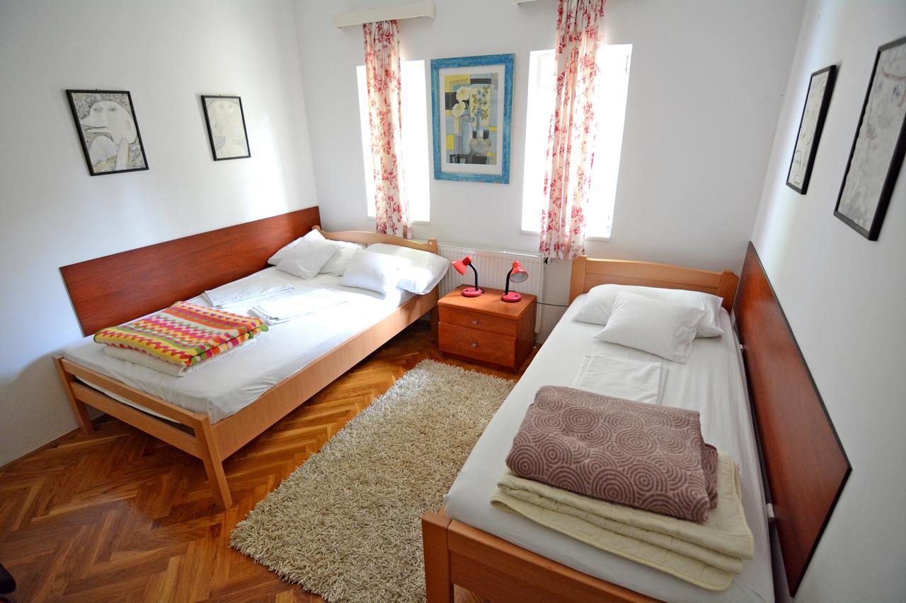 Apartments And Rooms Trsje 자그레브 외부 사진